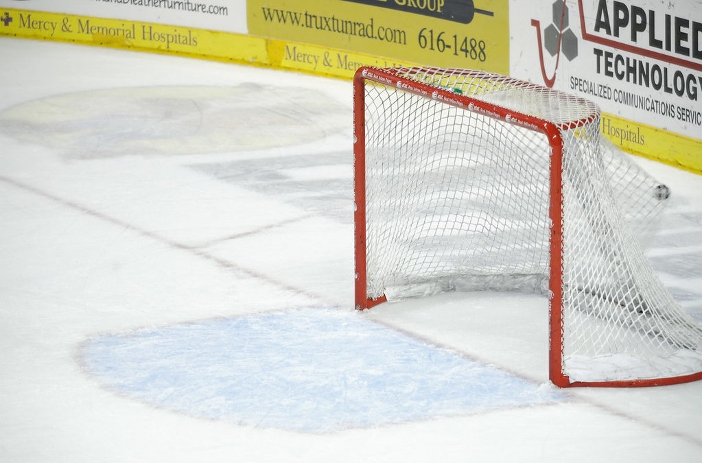 Seattle Kraken, donors step in to help reinstate University of Alaska Anchorage’s hockey program